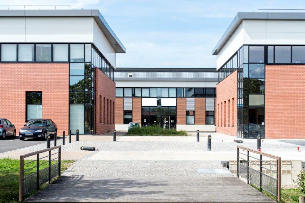 Local d'activité Villeneuve-la-Garenne 2179m² Location local d'activité Villeneuve-la-Garenne Hauts-de-Seine OLACT2315262 1